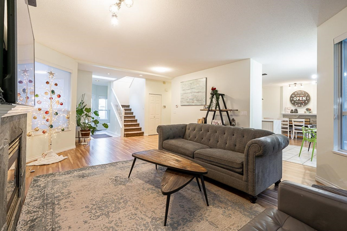 Family Room Photo of 74 20881 87 Avenue, Langley, BC