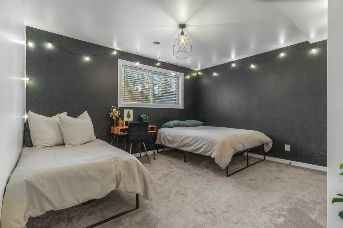 Walk-In Closet Photo of 4194 Balmoral Street, Abbotsford, BC