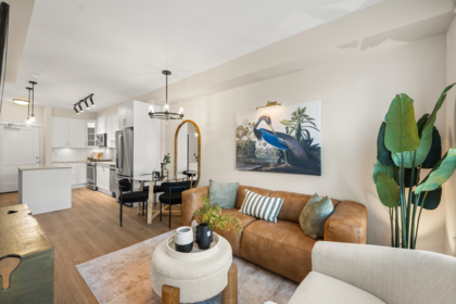 302 11063 Ravine Road, Surrey, BC, Whalley — 1 bed apartment/condo for sale