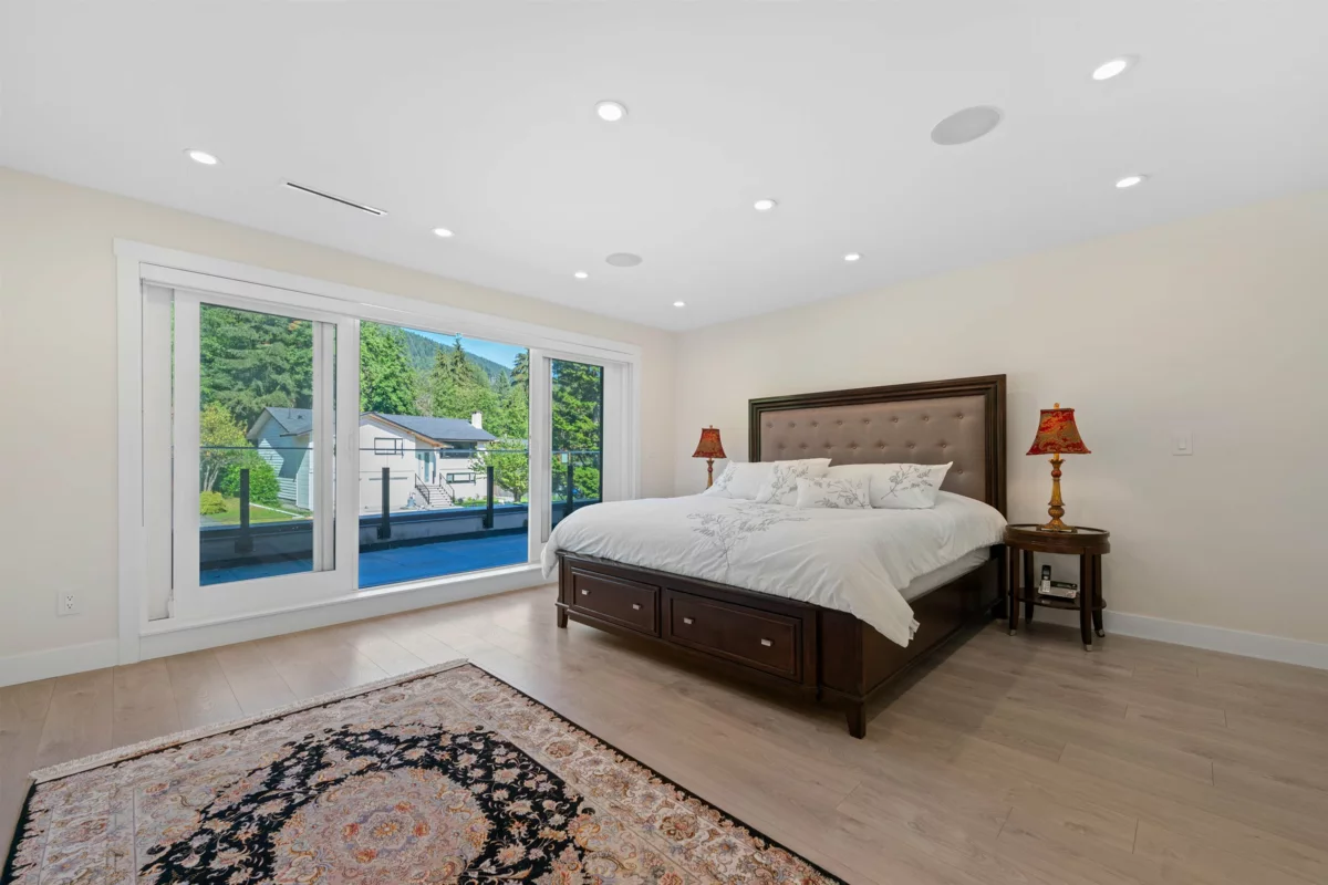 Front Yard Photo of 5199 Cliffridge Avenue, North Vancouver, BC