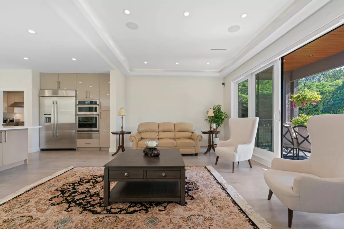 Hallway Photo of 5199 Cliffridge Avenue, North Vancouver, BC