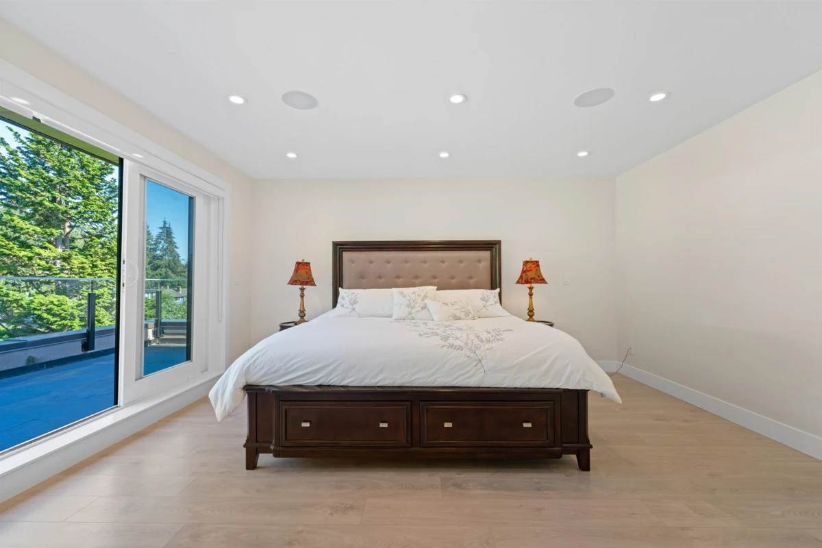 Outdoor Deck Photo of 5199 Cliffridge Avenue, North Vancouver, BC