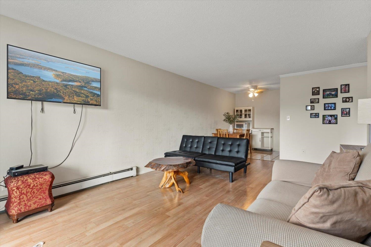 Kitchen Island Photo of 204 9175 Mary Street, Chilliwack, BC