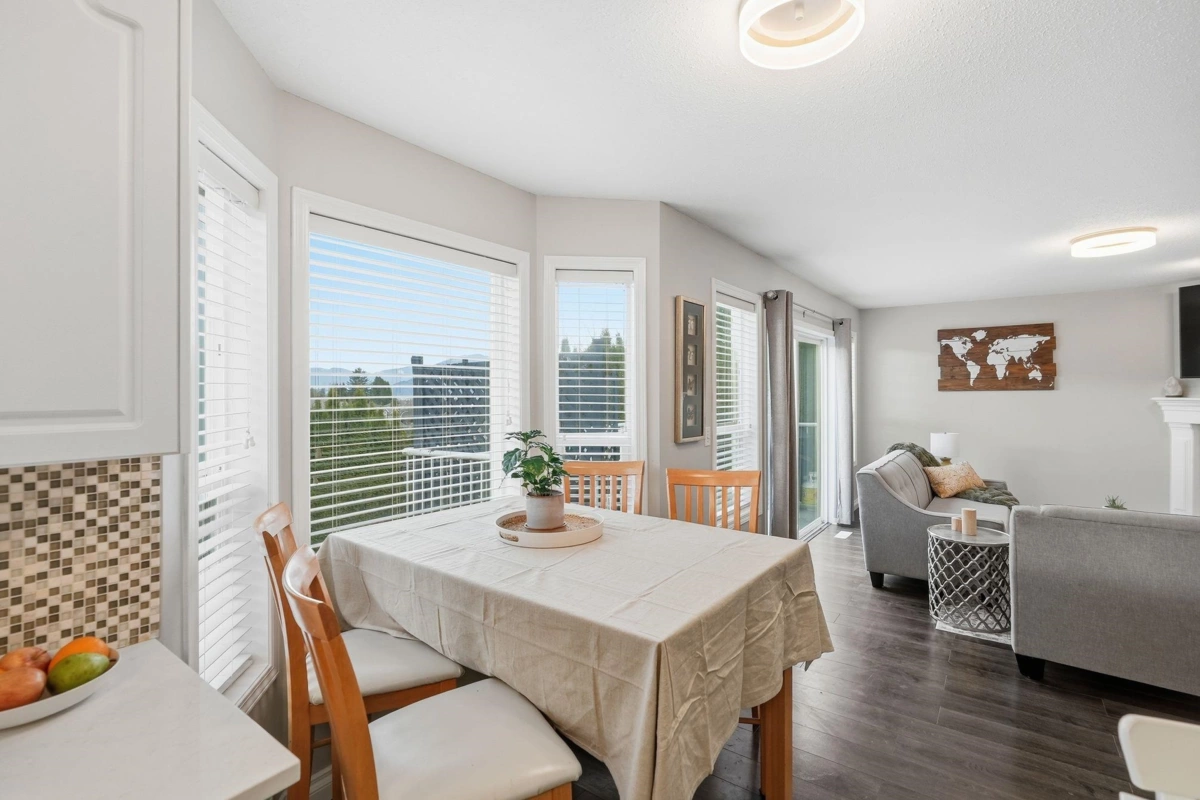 Guest Bathroom Photo of 5453 Highroad Crescent, Chilliwack, BC