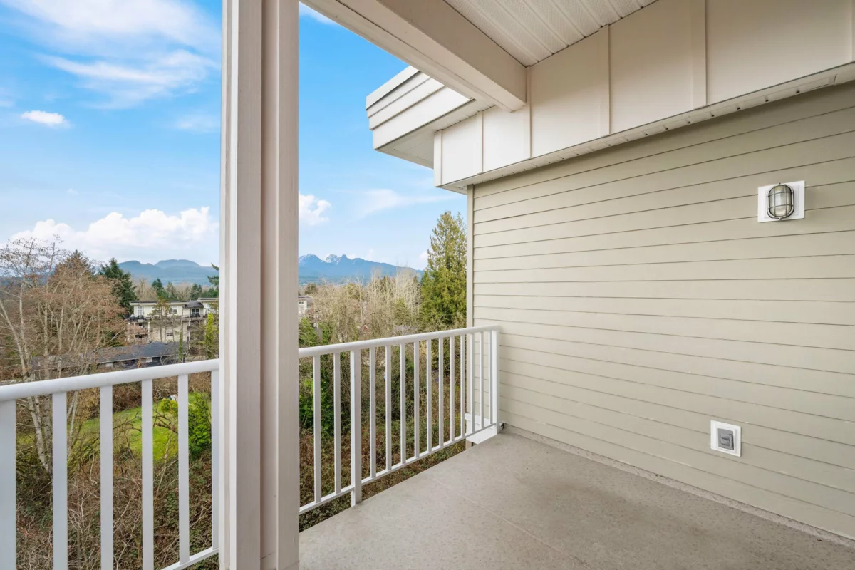 Backyard Photo of 406 12283 224 Street, Maple Ridge, BC