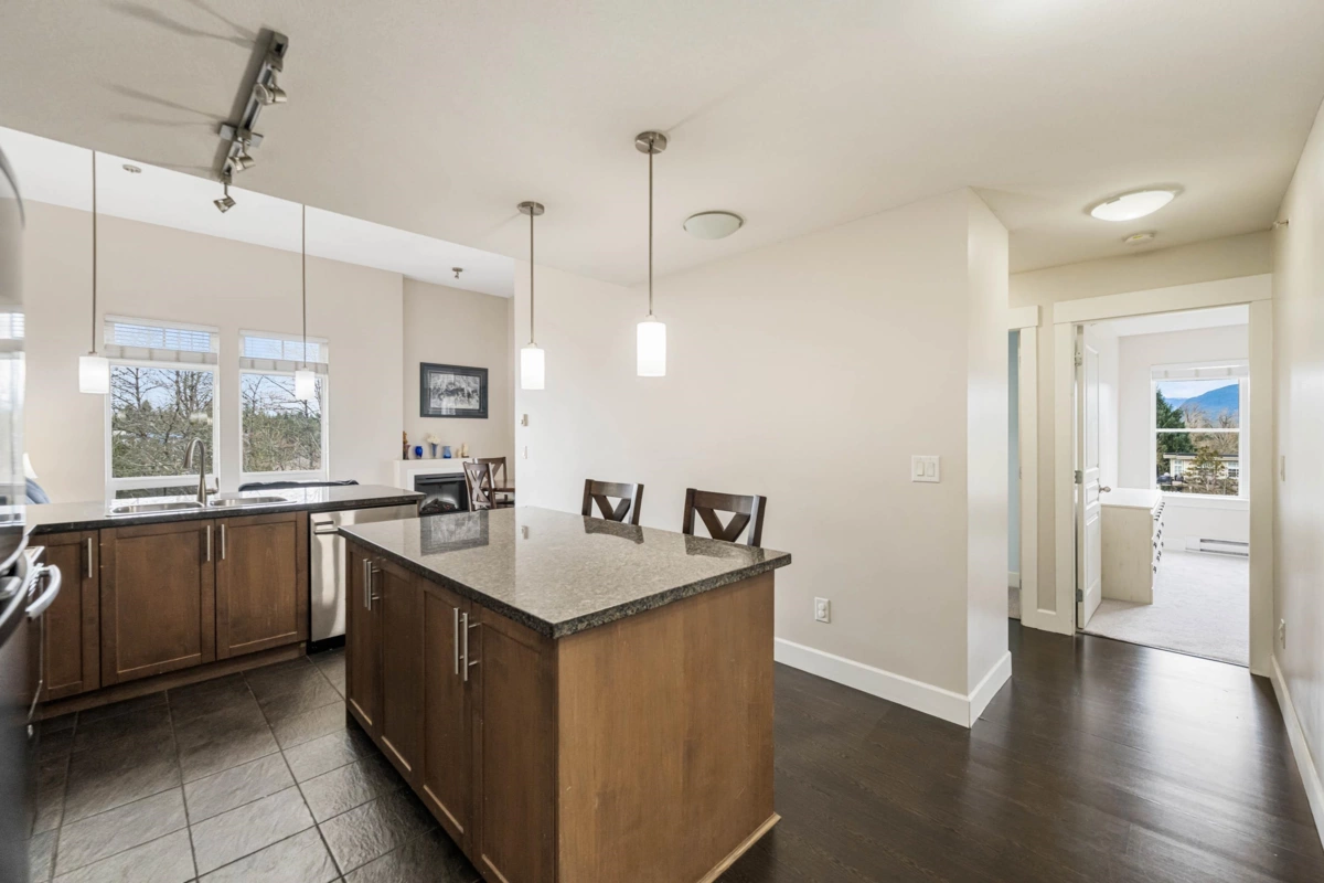 Bedroom 4 Photo of 406 12283 224 Street, Maple Ridge, BC