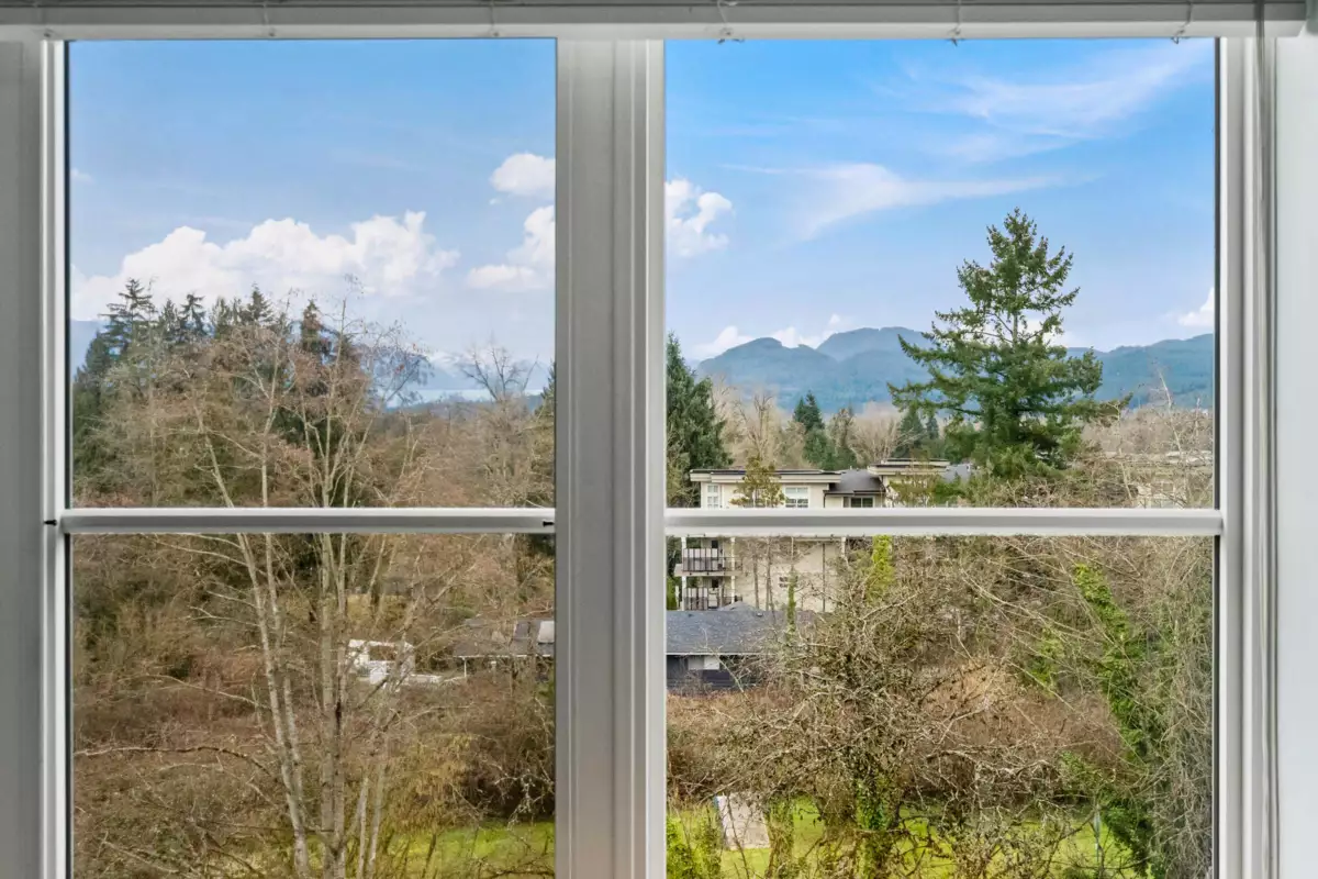 Entry Foyer Photo of 406 12283 224 Street, Maple Ridge, BC