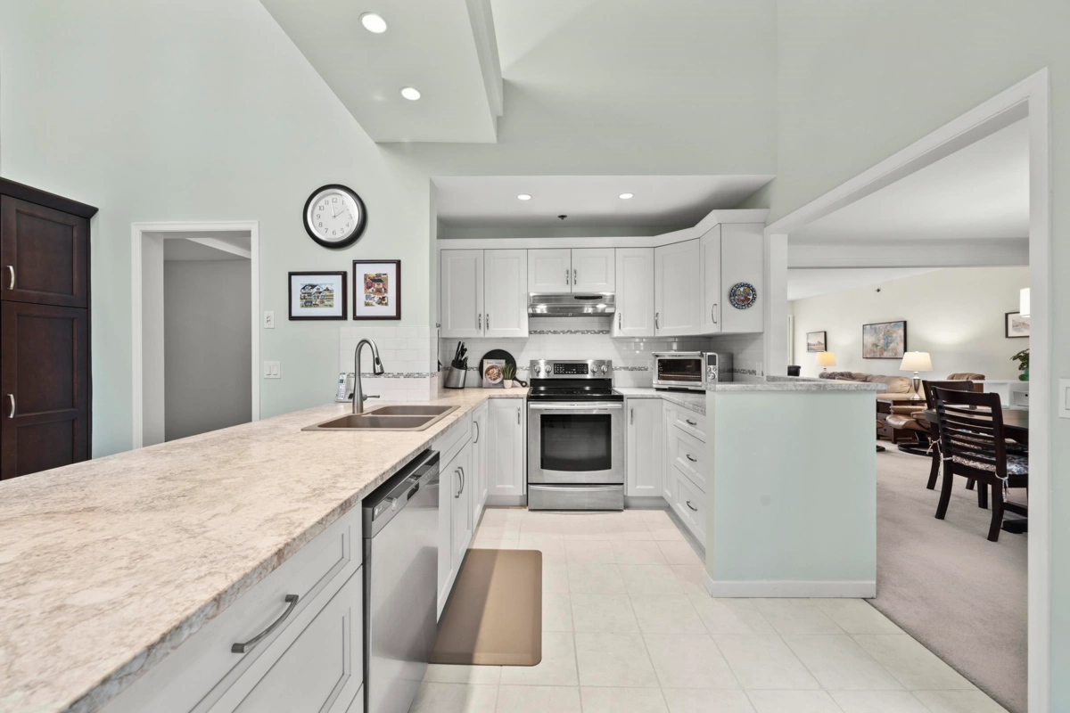 Dining Area Photo of 401 1154 Westwood Street, Coquitlam, BC