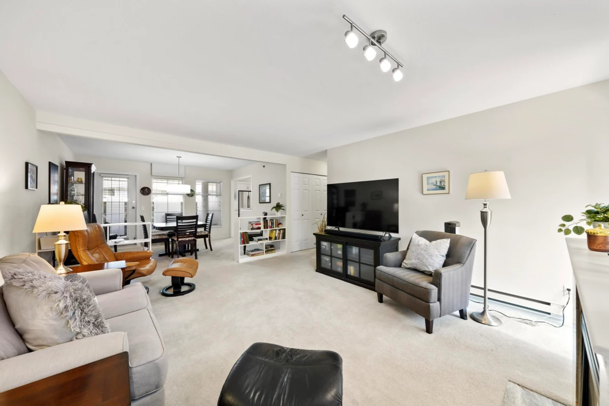 Office / Den Photo of 401 1154 Westwood Street, Coquitlam, BC