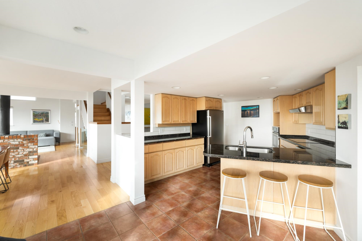 Basement Recreation Room Photo of 10339 Sunshine Coast Highway, Halfmoon Bay, BC