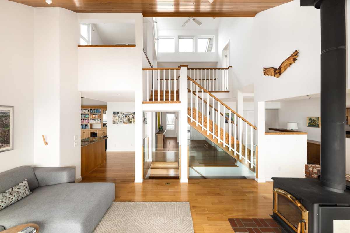 Bedroom 2 Photo of 10339 Sunshine Coast Highway, Halfmoon Bay, BC