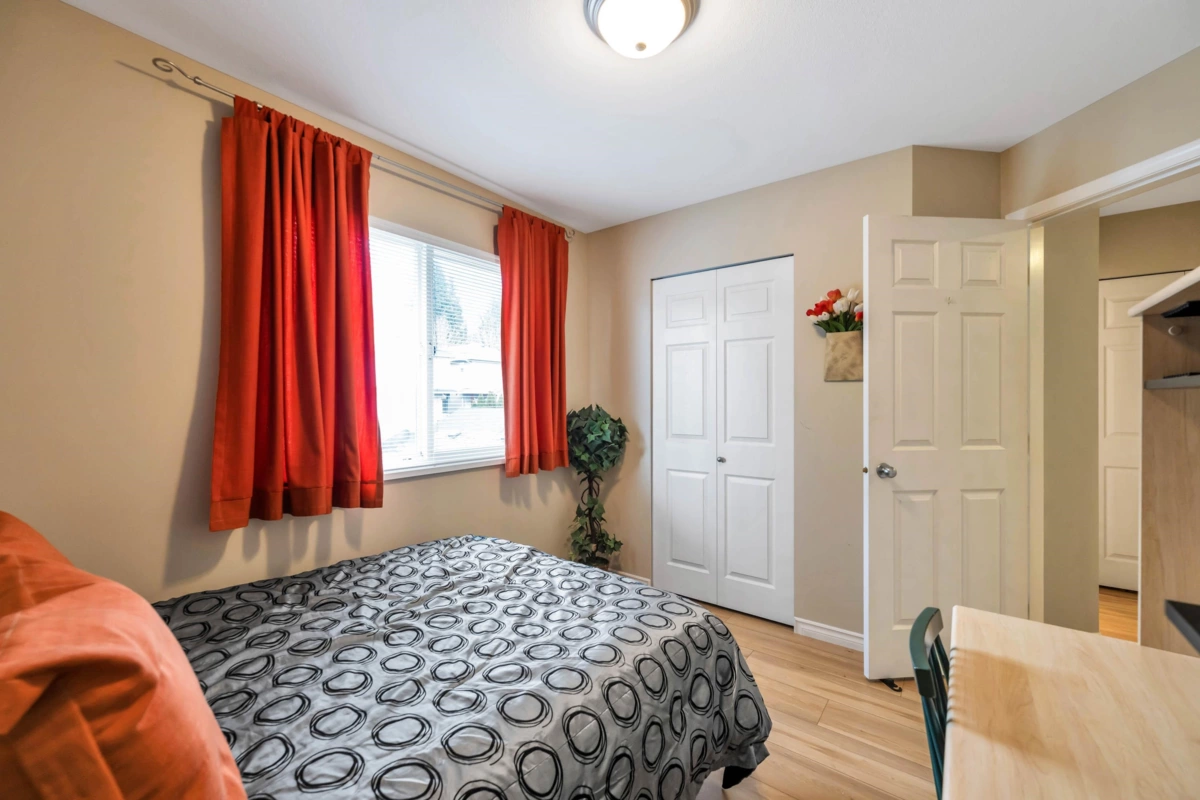 Backyard Photo of 24121 102a Avenue, Maple Ridge, BC