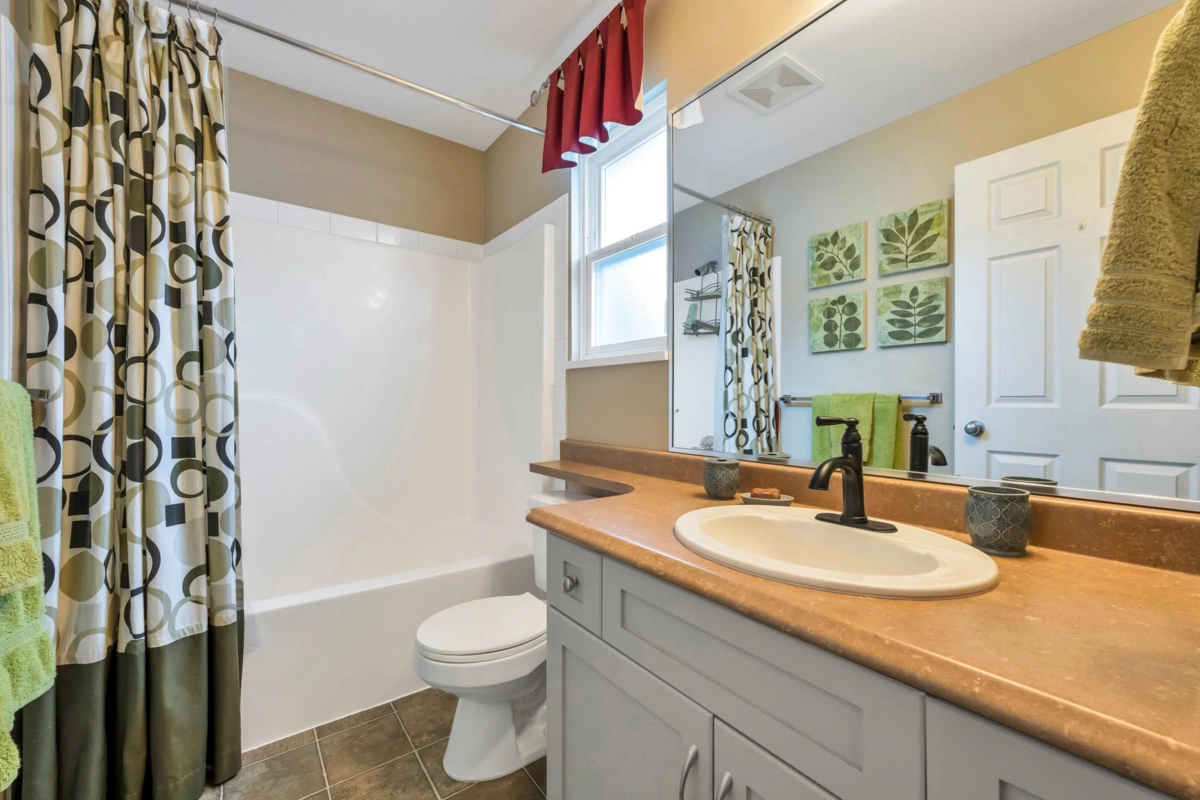 Front Yard Photo of 24121 102a Avenue, Maple Ridge, BC