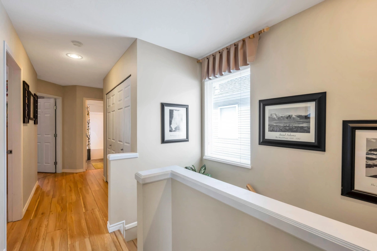 Laundry Room Photo of 24121 102a Avenue, Maple Ridge, BC