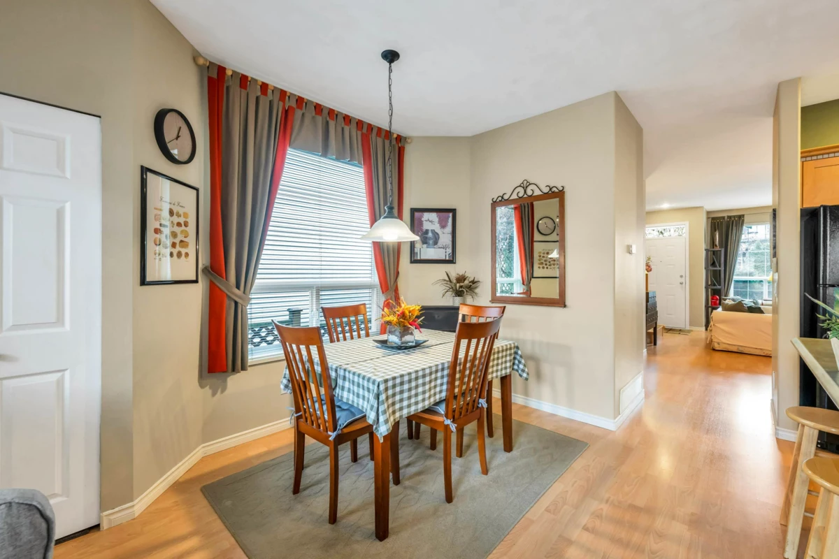 Loft / Bonus Room Photo of 24121 102a Avenue, Maple Ridge, BC