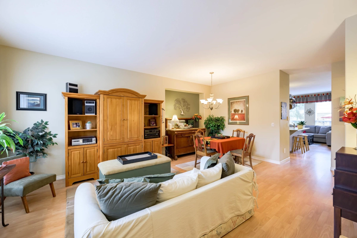 Pantry Photo of 24121 102a Avenue, Maple Ridge, BC