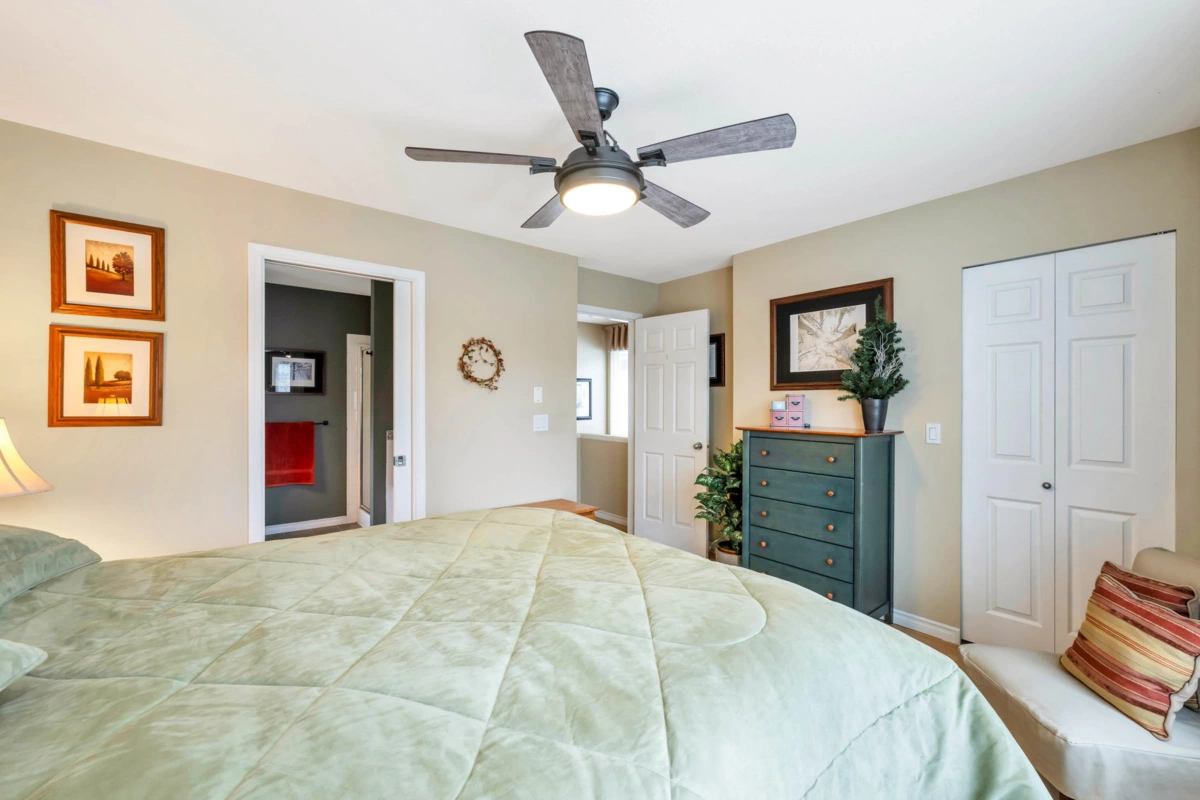 Staircase Photo of 24121 102a Avenue, Maple Ridge, BC