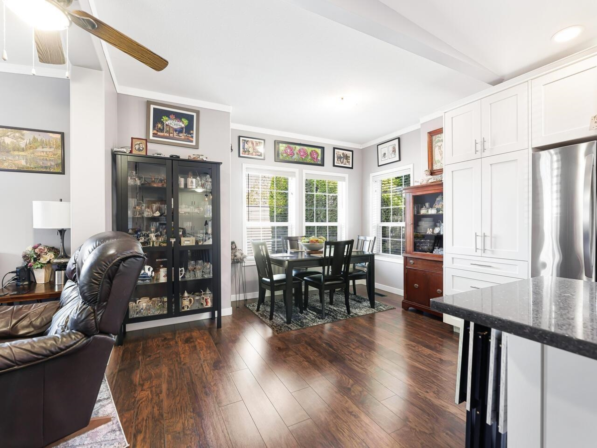 Entry Foyer Photo of 9 1840 160 Street, Surrey, BC