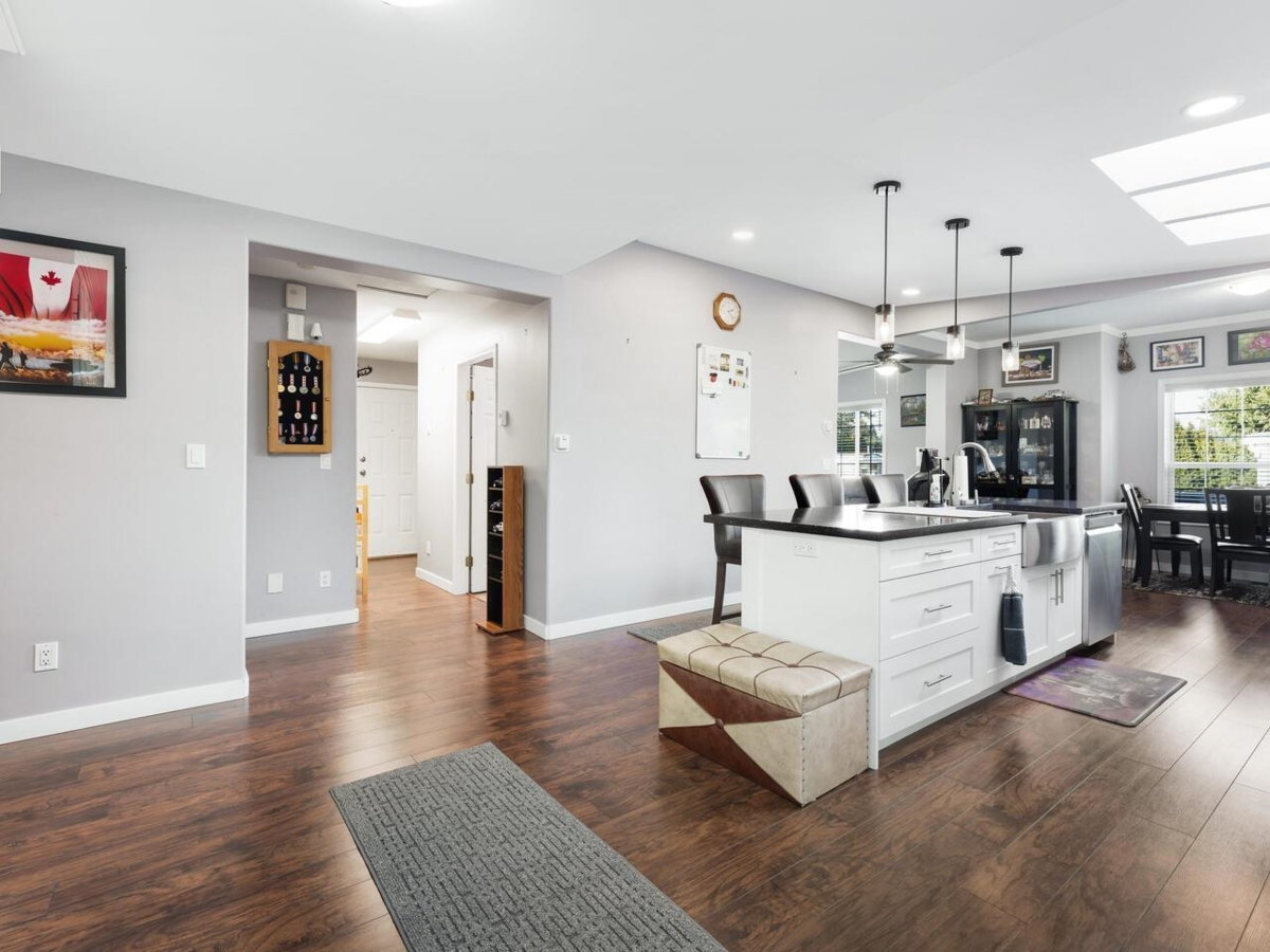 Living Room Photo of 9 1840 160 Street, Surrey, BC