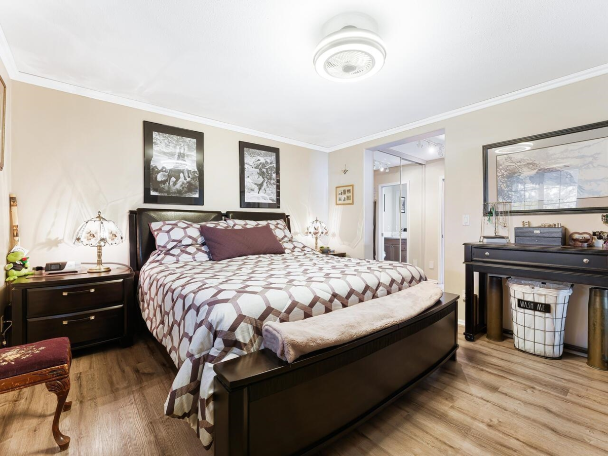 Swimming Pool Photo of 9 1840 160 Street, Surrey, BC