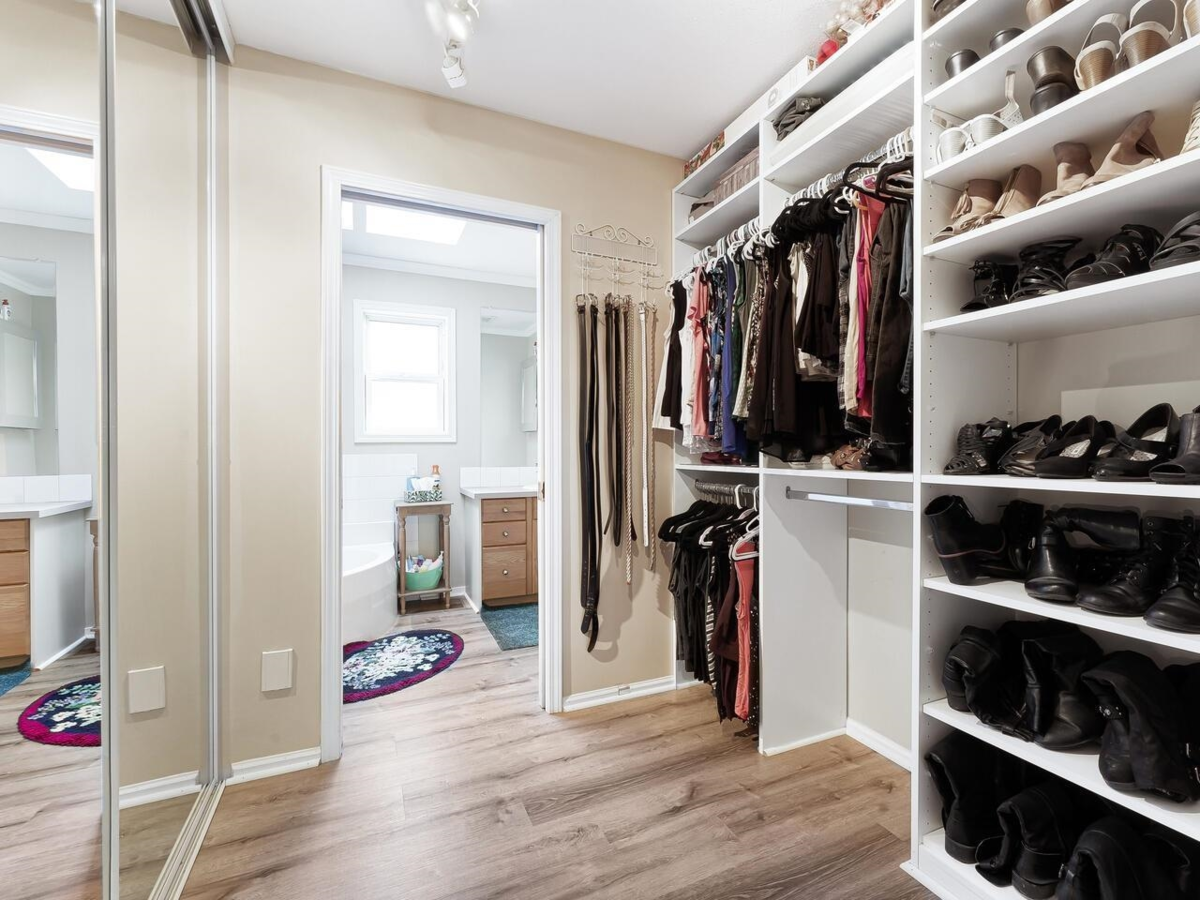 Walk-In Closet Photo of 9 1840 160 Street, Surrey, BC