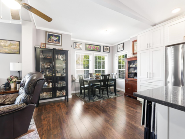 Entry Foyer Photo of 9 1840 160 Street, Surrey, BC