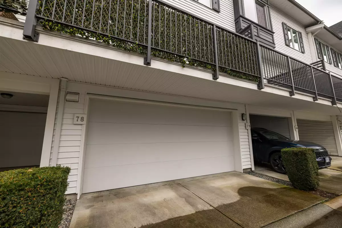 Living Room Photo of 78 15340 Guildford Drive, Surrey, BC