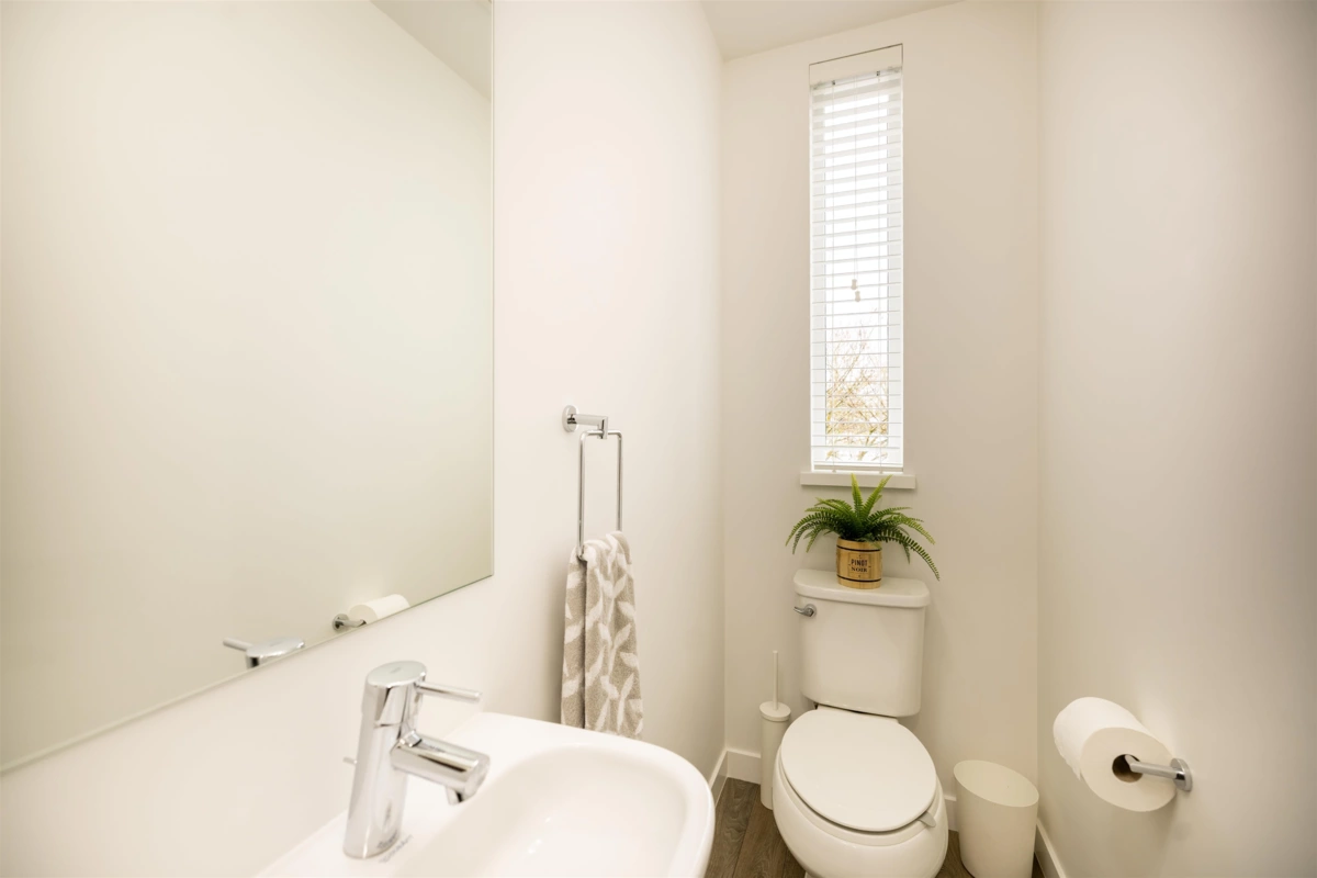 Primary Bathroom Photo of 78 15340 Guildford Drive, Surrey, BC