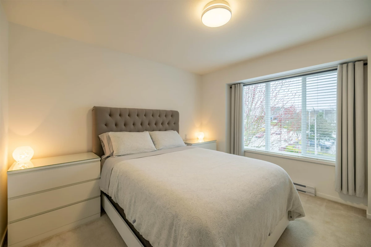 Walk-In Closet Photo of 78 15340 Guildford Drive, Surrey, BC