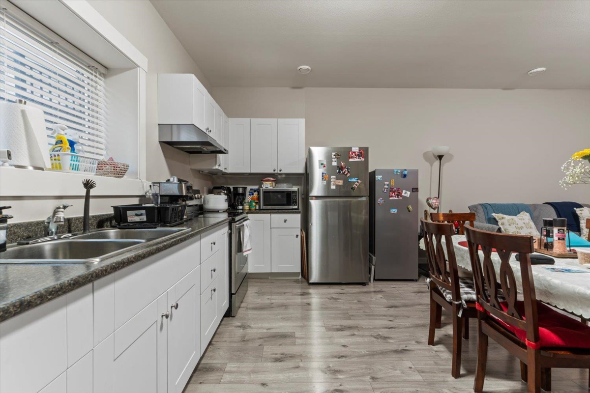Garage Interior Photo of 46930 Sylvan Drive, Chilliwack, BC