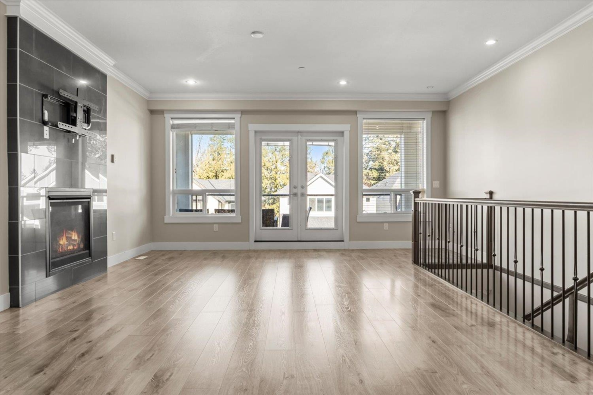 Living Room Photo of 46930 Sylvan Drive, Chilliwack, BC