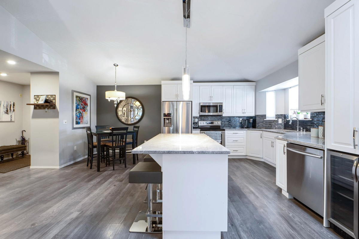 Breakfast Nook Photo of 305 19721 64 Avenue, Langley, BC
