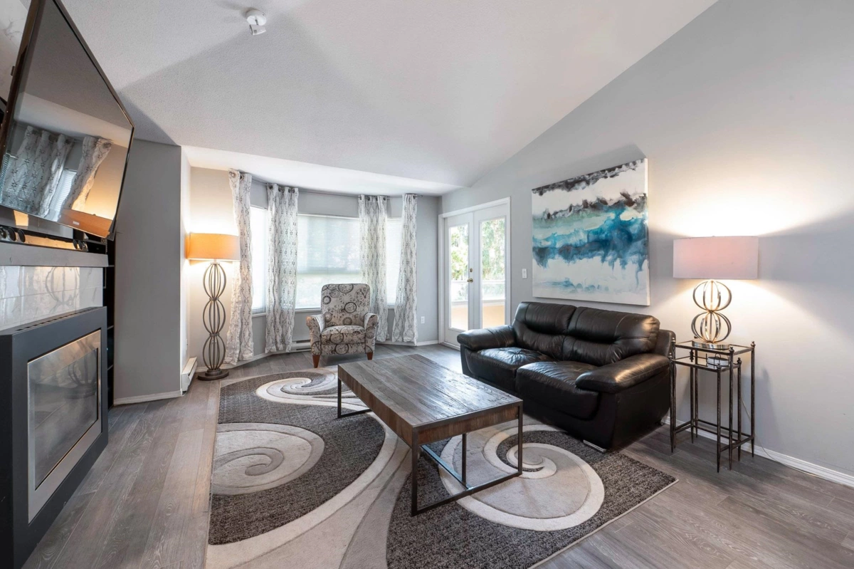 Living Room Photo of 305 19721 64 Avenue, Langley, BC