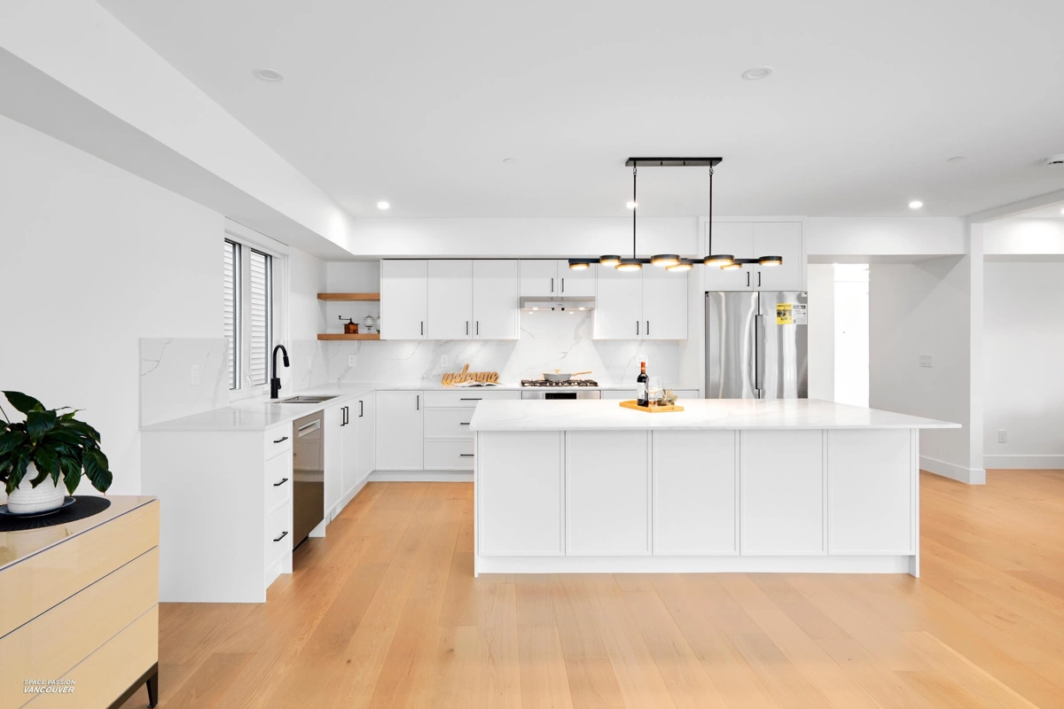 Kitchen Island Photo of 23962 120b Avenue, Maple Ridge, BC