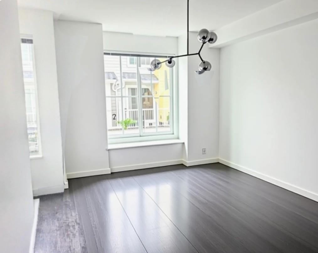 Kitchen Island Photo of 59 5550 Admiral Way, Delta, BC