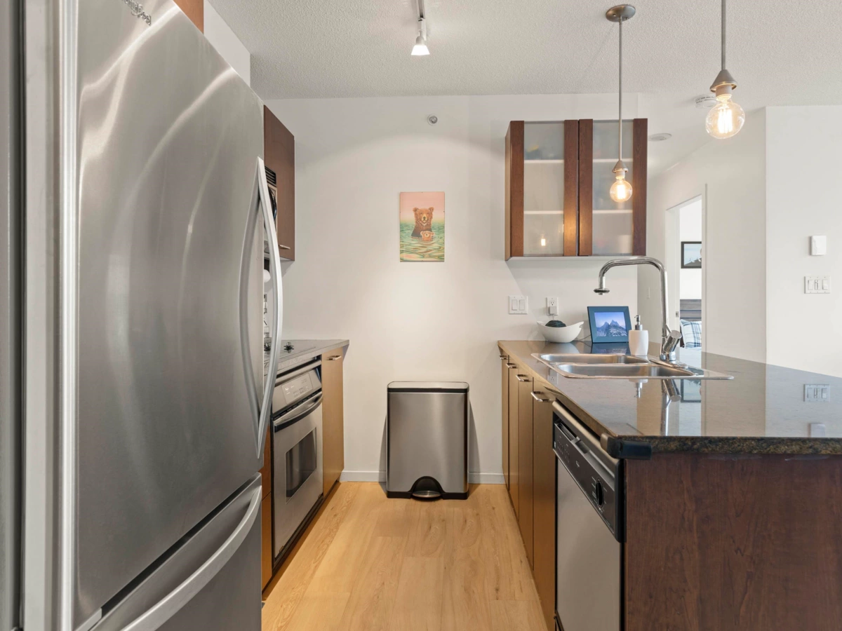 Bedroom 4 Photo of 1501 1199 Seymour Street, Vancouver, BC