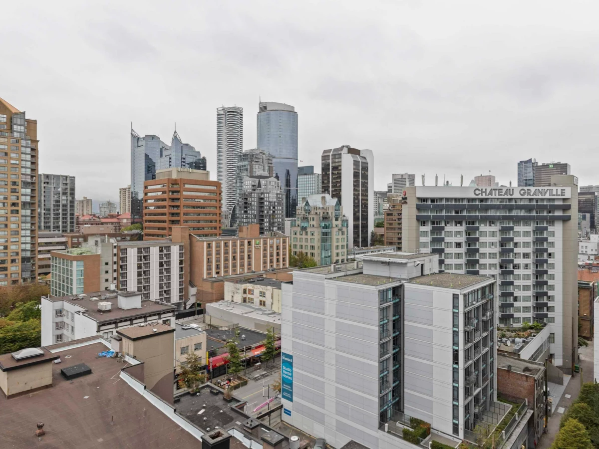 Garage Interior Photo of 1501 1199 Seymour Street, Vancouver, BC