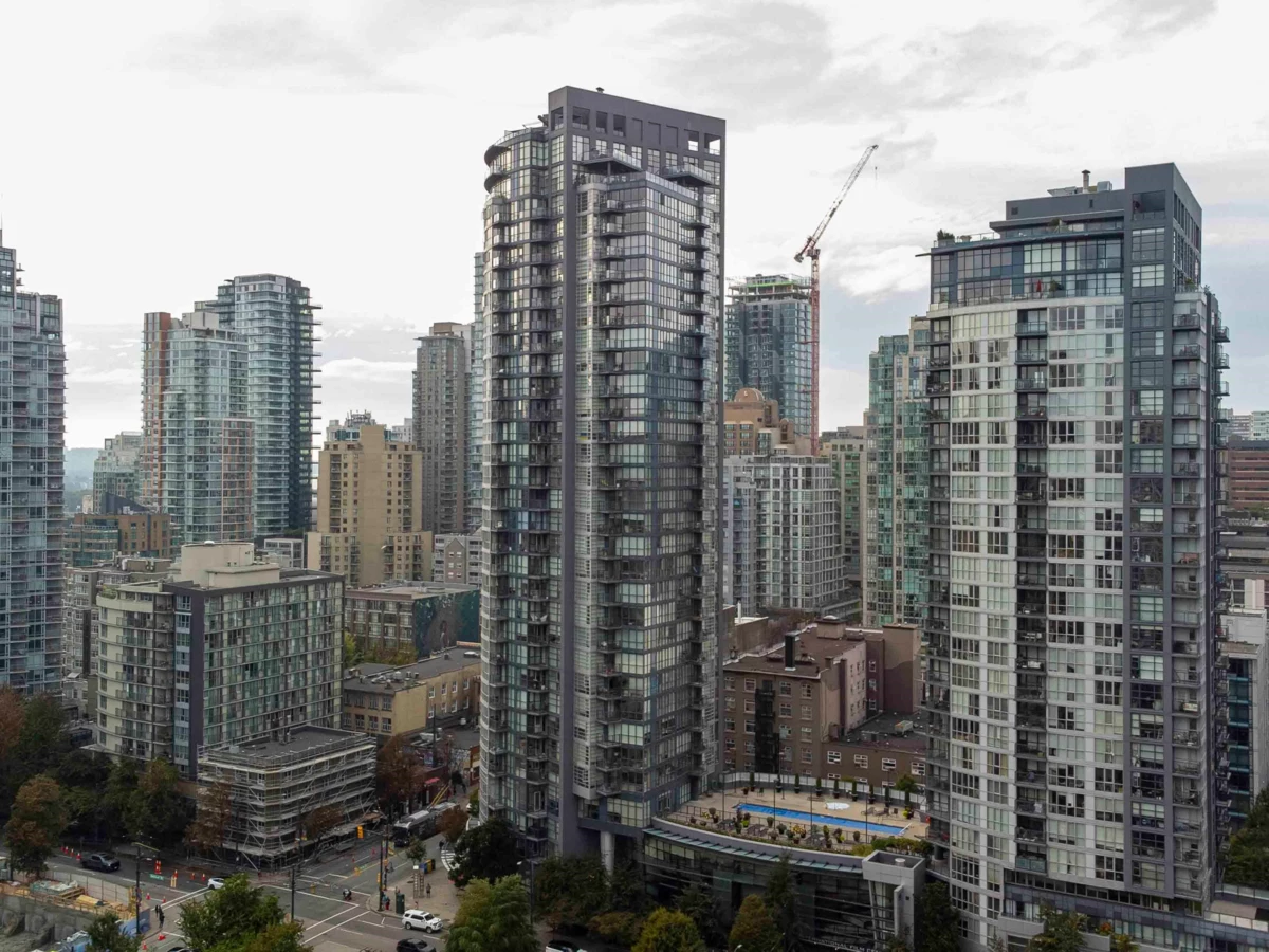 Swimming Pool Photo of 1501 1199 Seymour Street, Vancouver, BC