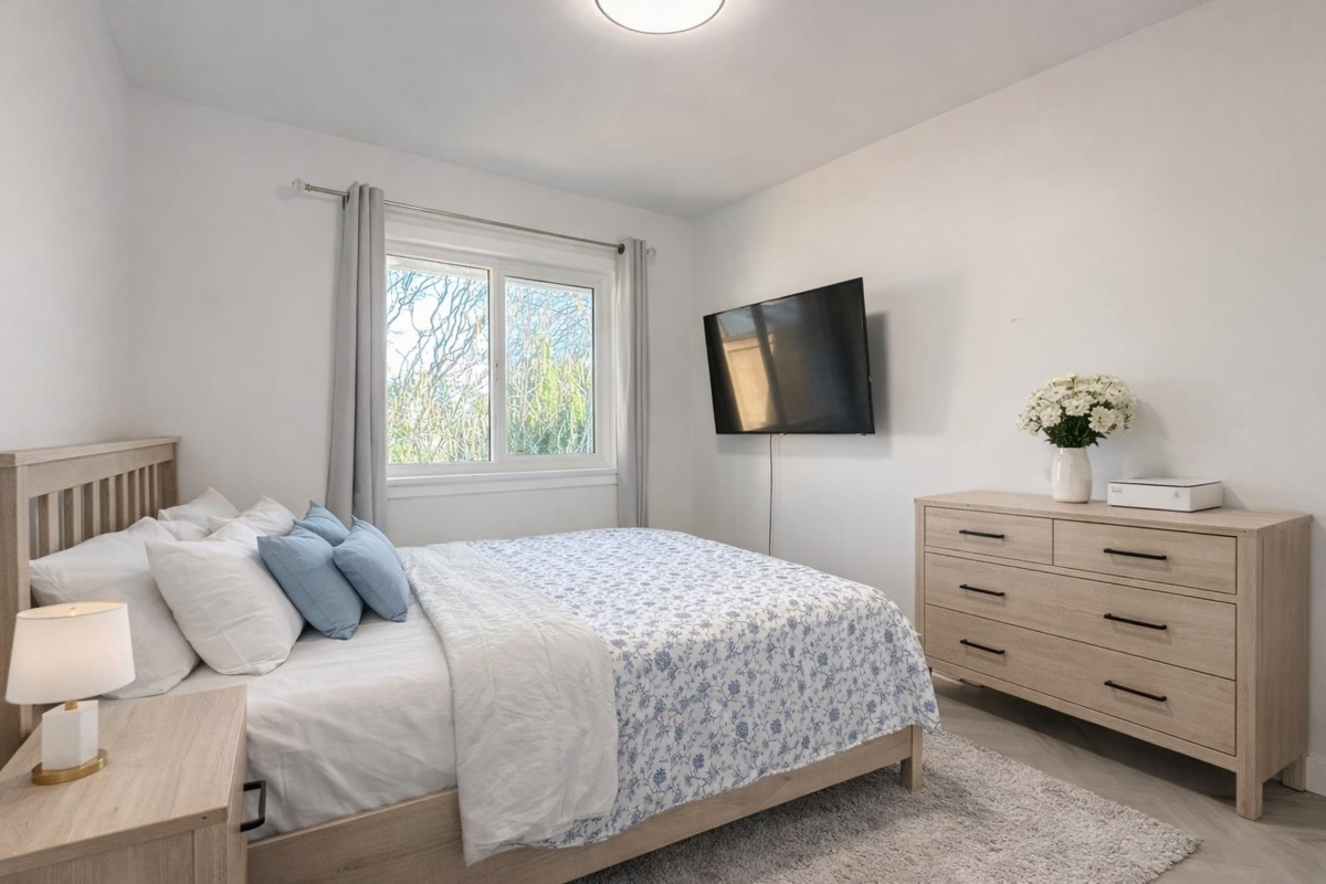 Basement Recreation Room Photo of 2426 Bennie Place, Port Coquitlam, BC