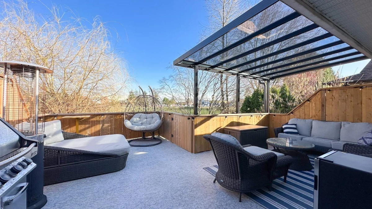 Entry Foyer Photo of 2426 Bennie Place, Port Coquitlam, BC