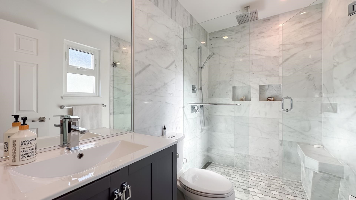 Garage Interior Photo of 2426 Bennie Place, Port Coquitlam, BC