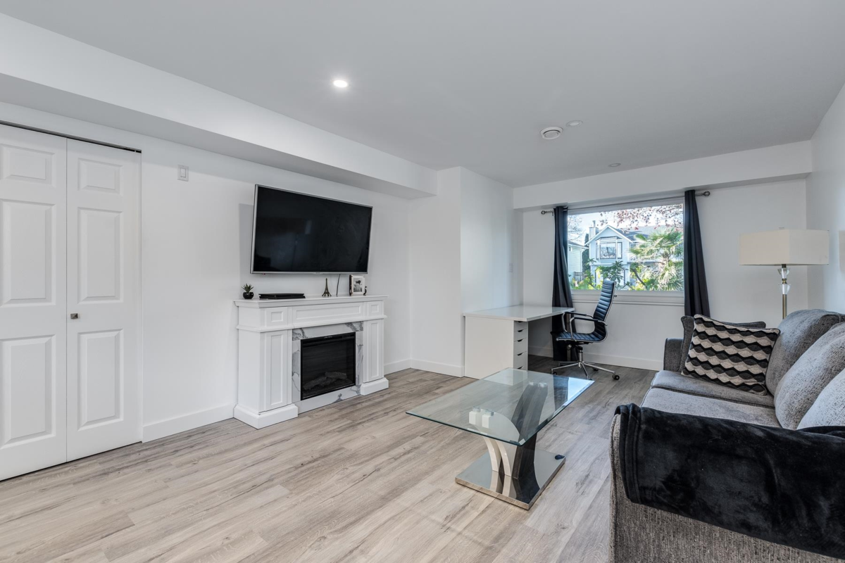 Hot Tub / Spa Photo of 2426 Bennie Place, Port Coquitlam, BC