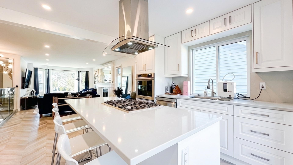 Kitchen Photo of 2426 Bennie Place, Port Coquitlam, BC