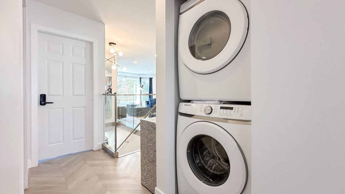 Outdoor Deck Photo of 2426 Bennie Place, Port Coquitlam, BC