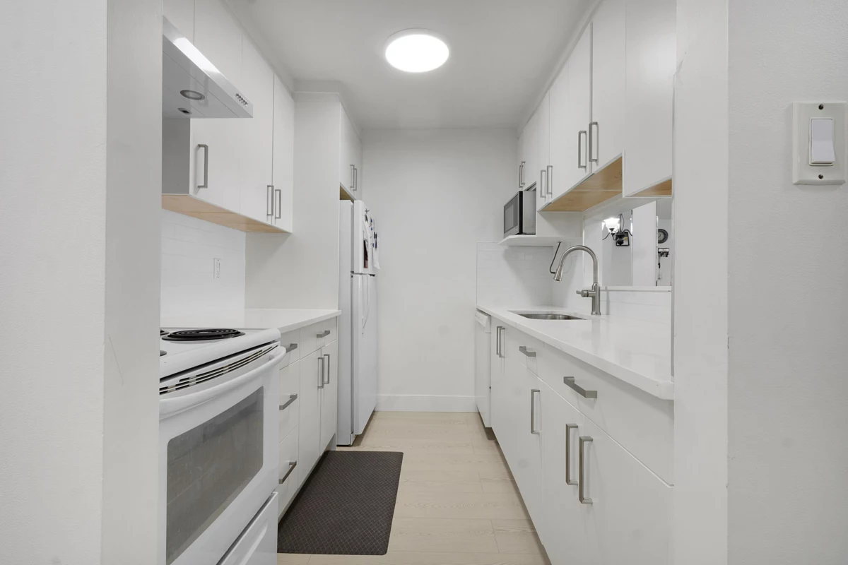 Bedroom 2 Photo of 303 13955 72 Avenue, Surrey, BC