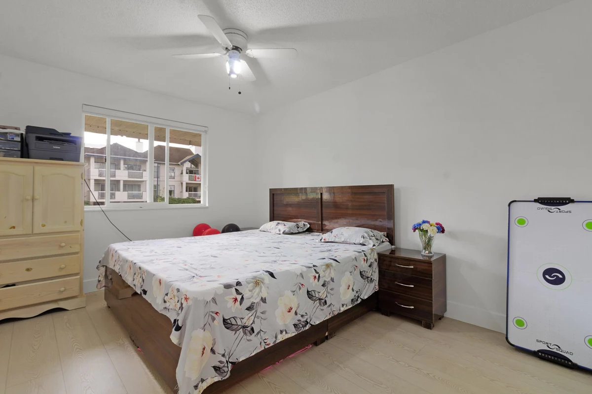 Bedroom 4 Photo of 303 13955 72 Avenue, Surrey, BC