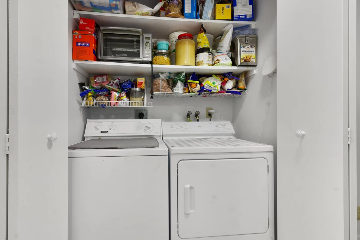 Dining Area Photo of 303 13955 72 Avenue, Surrey, BC