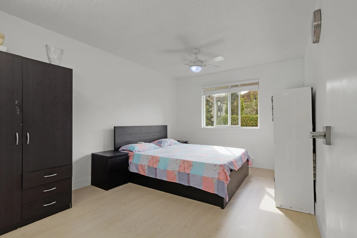 Guest Bathroom Photo of 303 13955 72 Avenue, Surrey, BC