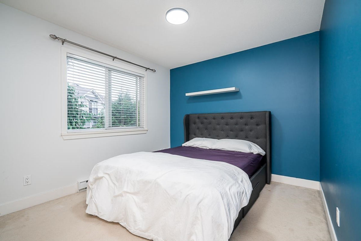 Breakfast Nook Photo of 6075 165a Street, Surrey, BC