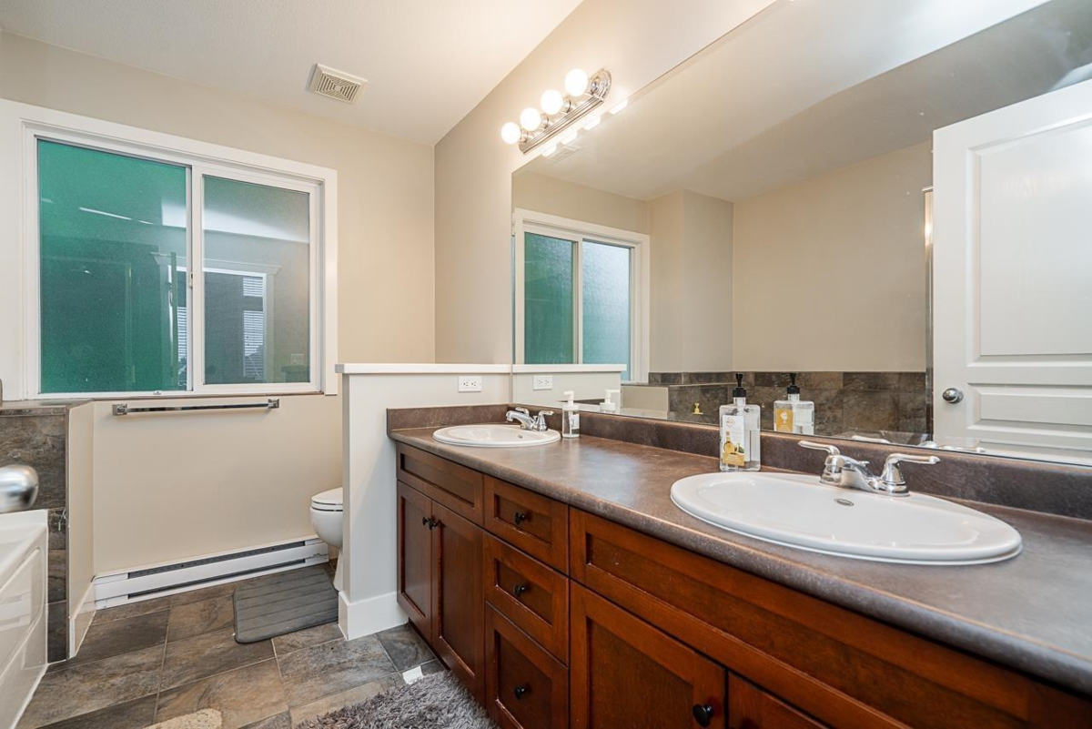 Primary Bathroom Photo of 6075 165a Street, Surrey, BC